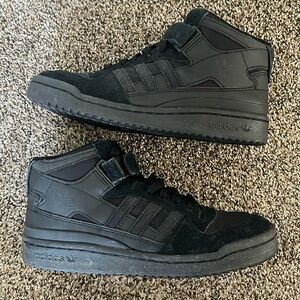 Adidas Forum mid suede sneakers